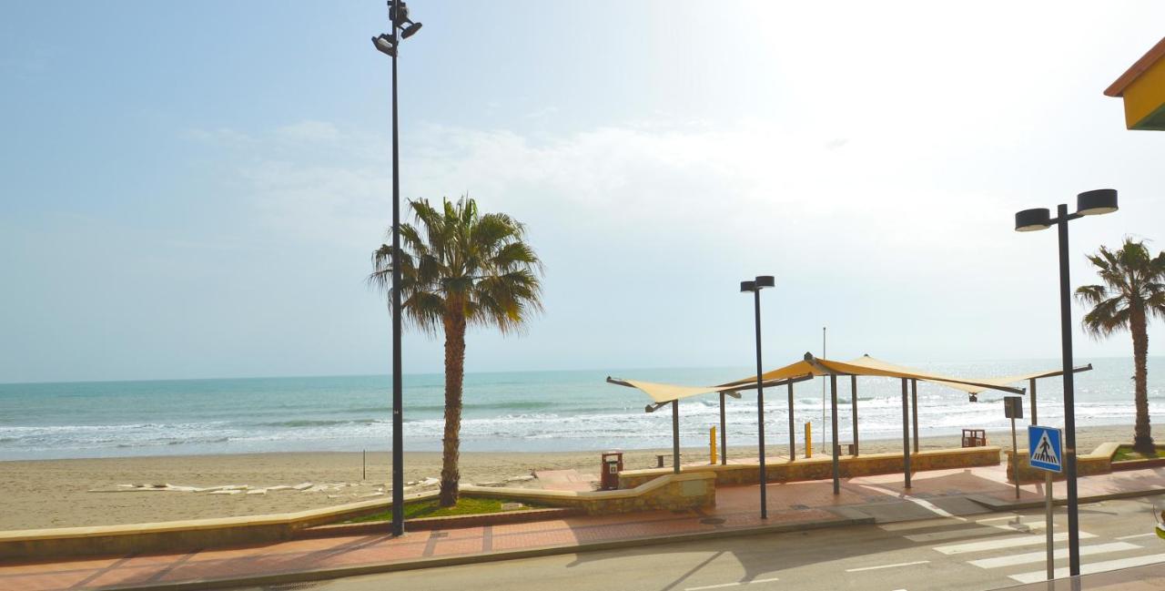 Fuengirola, Primera Linea De Playa Exterior foto