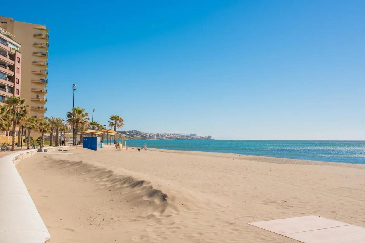Fuengirola, Primera Linea De Playa Exterior foto